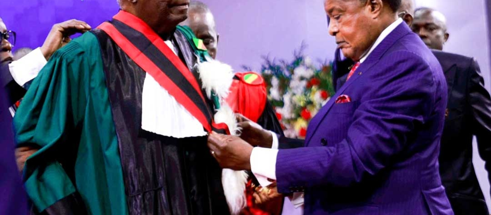 L'Honneur de la Nation : Théophile Obenga, Grand-Croix de l'Ordre du Mérite Congolais
