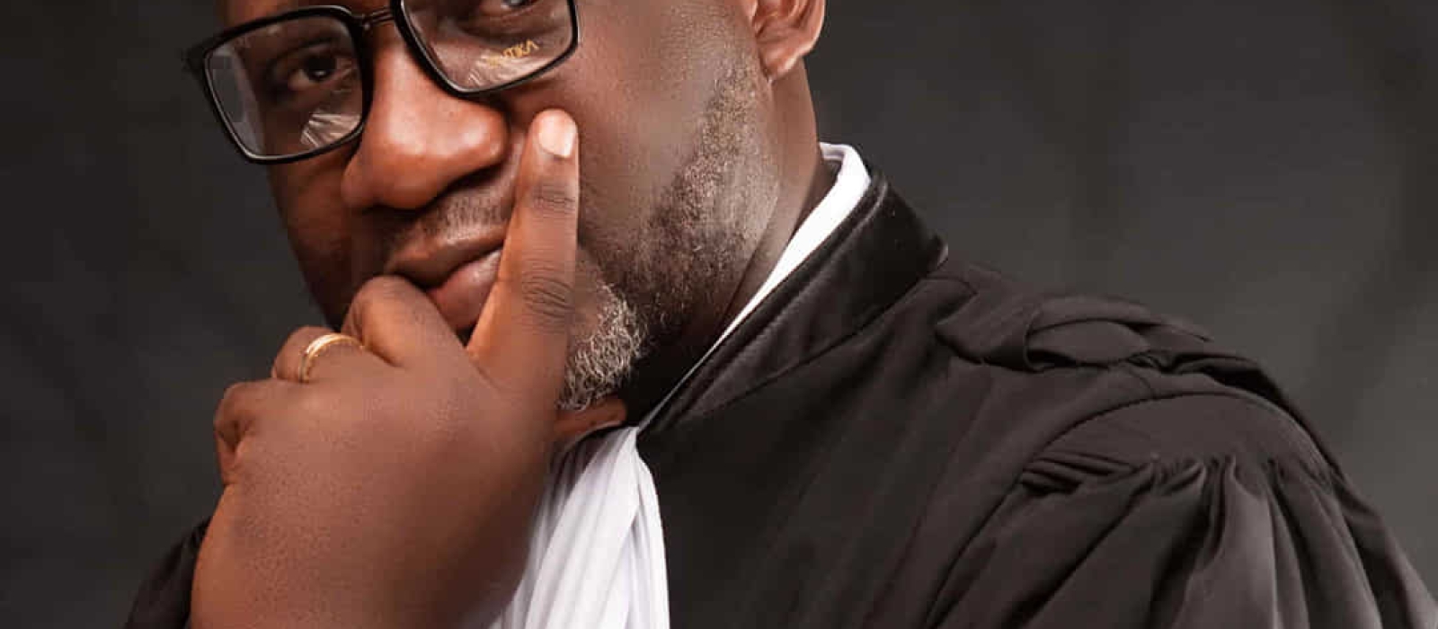 Maître Camy Richard Kalele Malobo : Un Pilier du Droit et du Développement en RDC